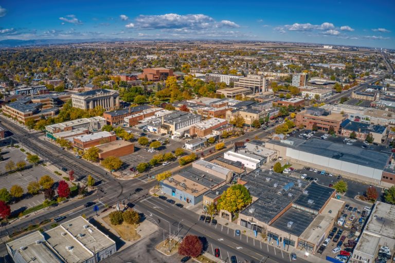 How to Get from Denver Airport to Greeley (Options, Routes, Costs & More)